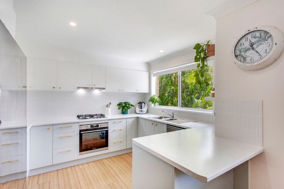 kitchen bulkheads flooring